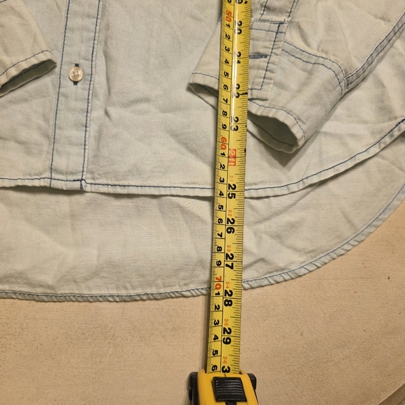 🌟 Prince & Fox XL Light Wash Denim Button Down Shirt Chambray Shacket Western - Picture 4 of 6